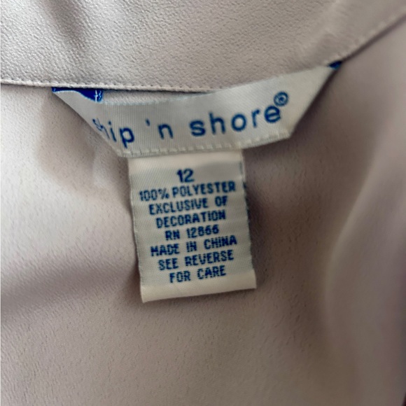 Ship n Shore Gray Blouse Embroidered Womens Sz 12 Long Sleeve - Picture 10 of 14